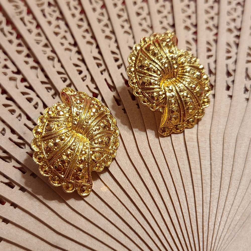 For Sale Post Studs Earrings